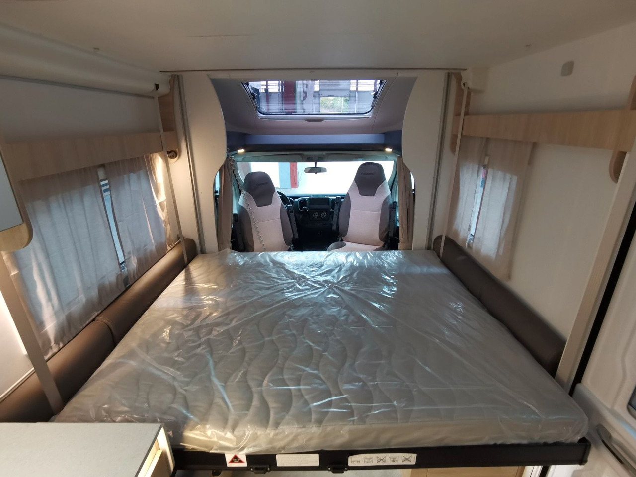 Semi-integrated motorhome Chausson 640 ULTIMATE / - 2026 - / 140PS - 8G. AUTOMATIK: picture 18