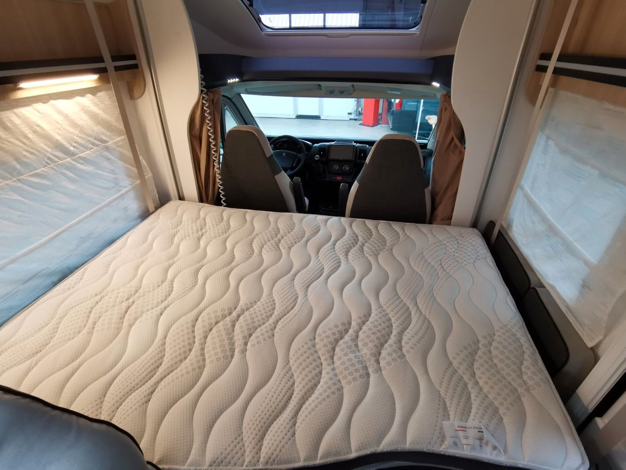 Semi-integrated motorhome Chausson 724 ETAPE - LINE / 140PS /ZUBHÖR & CONNECT-PAKET: picture 18