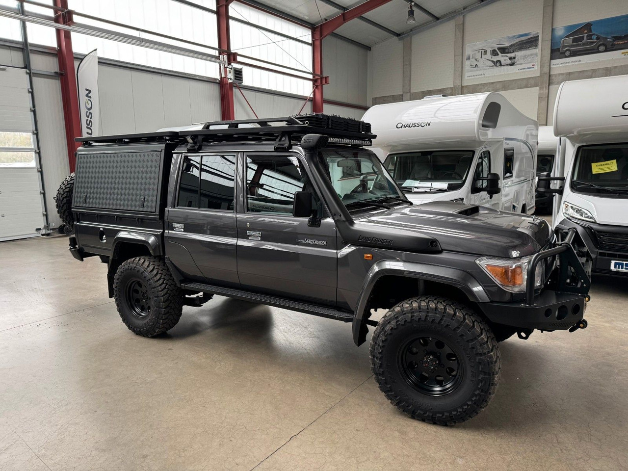 Toyota TOYOTA LAND CRUISER GRJ 79 DC - VX LIMITED - Pickup truck: picture 2 Toyota TOYOTA LAND CRUISER GRJ 79 DC - VX LIMITED - Pickup truck: picture 2