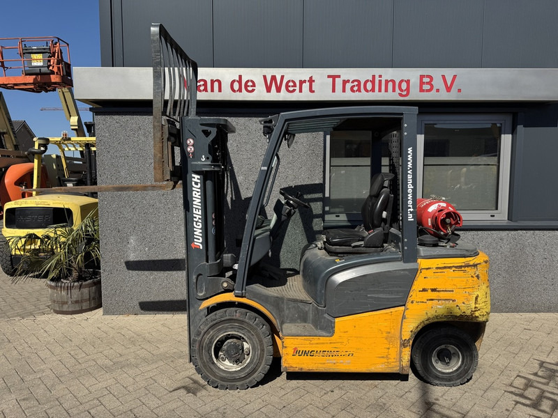 Jungheinrich TFG 425 - LPG forklift: picture 5 Jungheinrich TFG 425 - LPG forklift: picture 5
