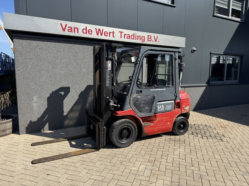 Toyota 02-7FDF25 - Diesel forklift: picture 2 Toyota 02-7FDF25 - Diesel forklift: picture 2