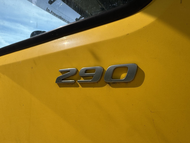 Van DAF CF 290: picture 12