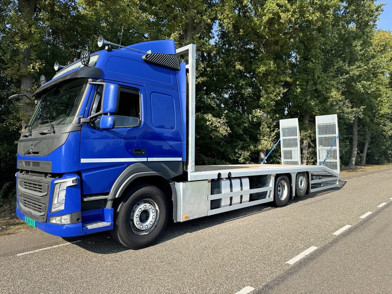 Volvo FM370 6X2 Machine Transporter / Oprij Vrachtwagen 2019 / EURO 6 / 550DKM / Steering Wheel / APK 9-2026 - Autotransporter truck: picture 3 Volvo FM370 6X2 Machine Transporter / Oprij Vrachtwagen 2019 / EURO 6 / 550DKM / Steering Wheel / APK 9-2026 - Autotransporter truck: picture 3