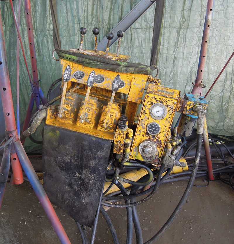 AtlasCopco BUT 6 EH drill boom - Tunneling equipment: picture 2 AtlasCopco BUT 6 EH drill boom - Tunneling equipment: picture 2