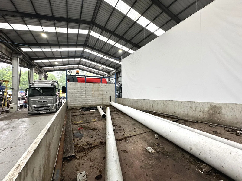 Volvo FH 12.340 BLAD-BLAD / LAMMES-LAMMES - EURO 2 - Curtainsider truck: picture 5 Volvo FH 12.340 BLAD-BLAD / LAMMES-LAMMES - EURO 2 - Curtainsider truck: picture 5
