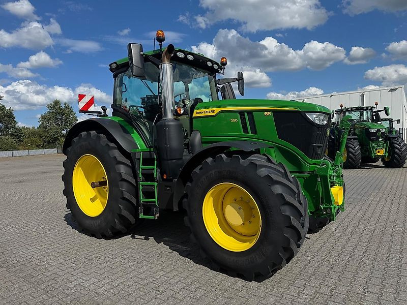 John Deere 6R250 AP 50KM G5-PLUS FH+FA 2024 2500 UUR!!! - Farm tractor: picture 2 John Deere 6R250 AP 50KM G5-PLUS FH+FA 2024 2500 UUR!!! - Farm tractor: picture 2