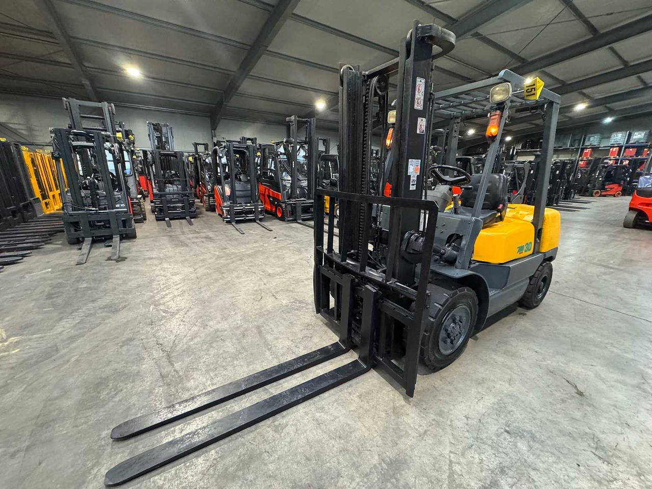 1992 SERVICE IN 415 HOURS TCM FG30N5 3,000KG GAS FORKLIFT FORKLIFT NISSAN ENGINE - Forklift: picture 2 1992 SERVICE IN 415 HOURS TCM FG30N5 3,000KG GAS FORKLIFT FORKLIFT NISSAN ENGINE - Forklift: picture 2