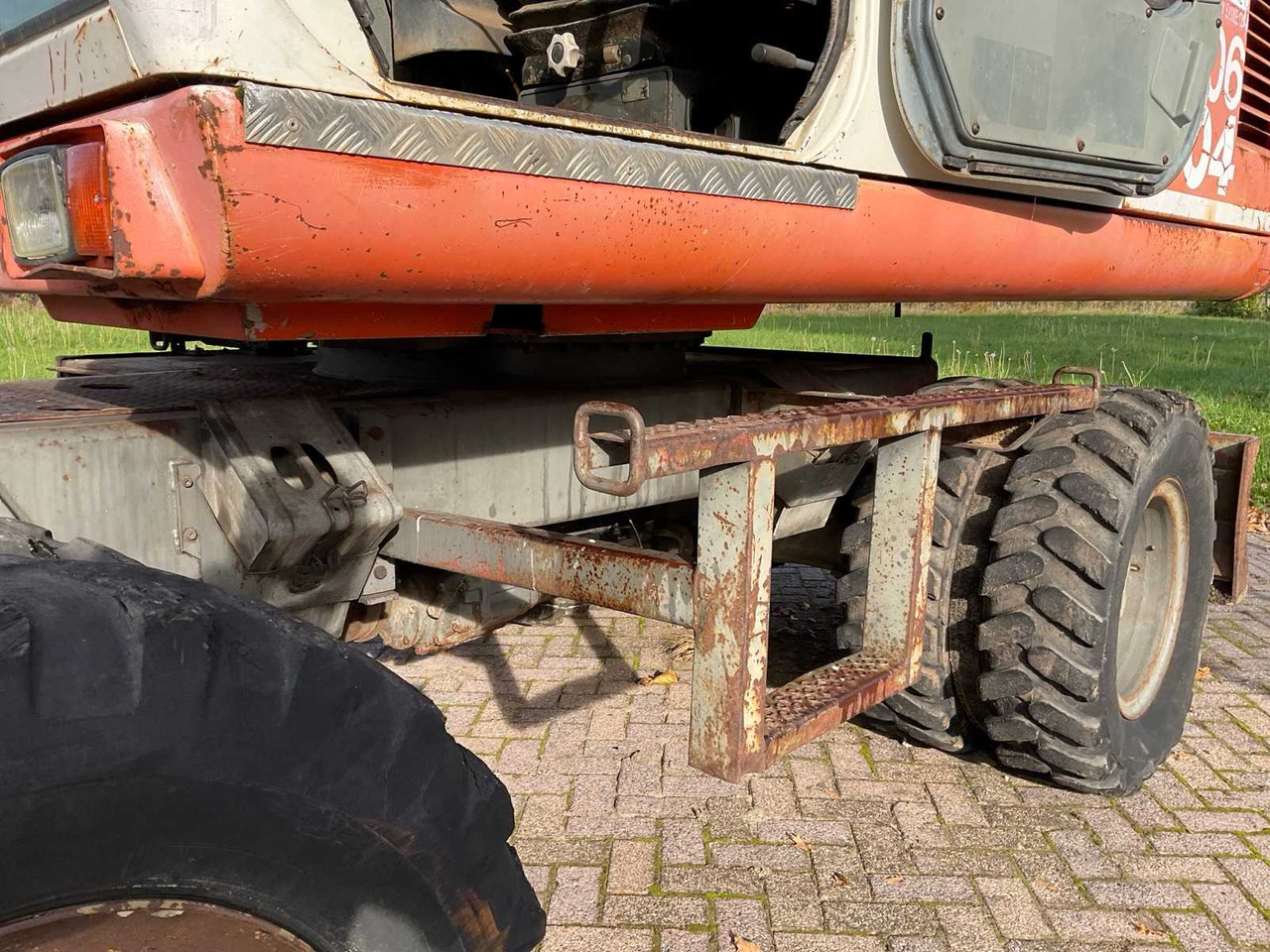 Wheel excavator 1996 ATLAS 1404 WHEELED EXCAVATOR: picture 8