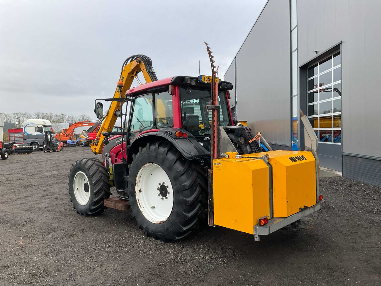 2008 VALTRA N121 HITECH FOUR WHEEL DRIVE FARM TRACTOR - Farm tractor: picture 3 2008 VALTRA N121 HITECH FOUR WHEEL DRIVE FARM TRACTOR - Farm tractor: picture 3