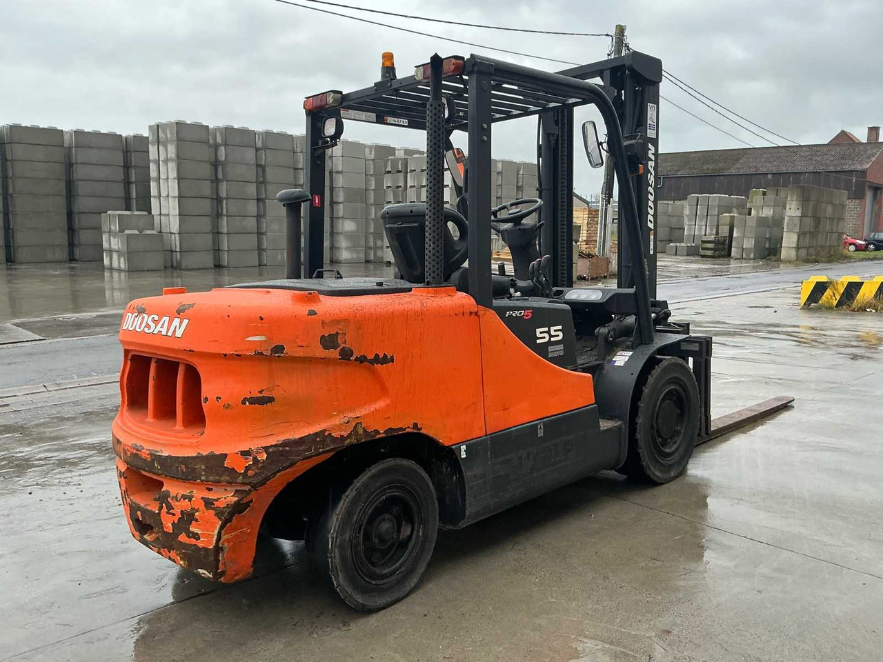 2012 DOOSAN D55C FORKLIFT - Forklift: picture 2 2012 DOOSAN D55C FORKLIFT - Forklift: picture 2