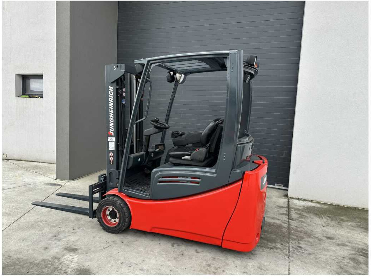 2012 JUNGHEINRICH EFG 220 FORKLIFT TRUCKS - Forklift: picture 2 2012 JUNGHEINRICH EFG 220 FORKLIFT TRUCKS - Forklift: picture 2
