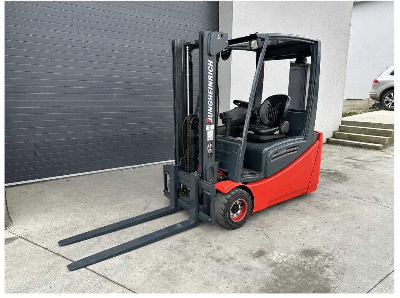 2012 JUNGHEINRICH EFG 220 FORKLIFT TRUCKS - Forklift: picture 1 2012 JUNGHEINRICH EFG 220 FORKLIFT TRUCKS - Forklift: picture 1