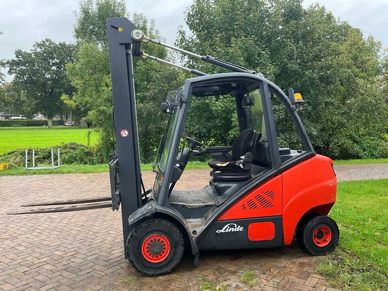 2012 - LINDE - HD30 - 3 TON - DIESEL - FORKLIFT TRUCK - Forklift: picture 5 2012 - LINDE - HD30 - 3 TON - DIESEL - FORKLIFT TRUCK - Forklift: picture 5
