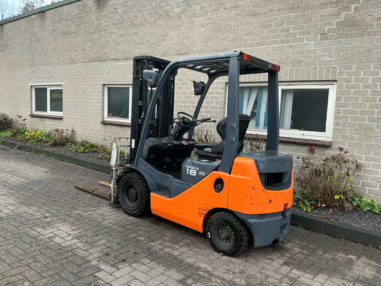 2013 TOYOTA 02-8FDF18 FORKLIFT - Forklift: picture 5 2013 TOYOTA 02-8FDF18 FORKLIFT - Forklift: picture 5