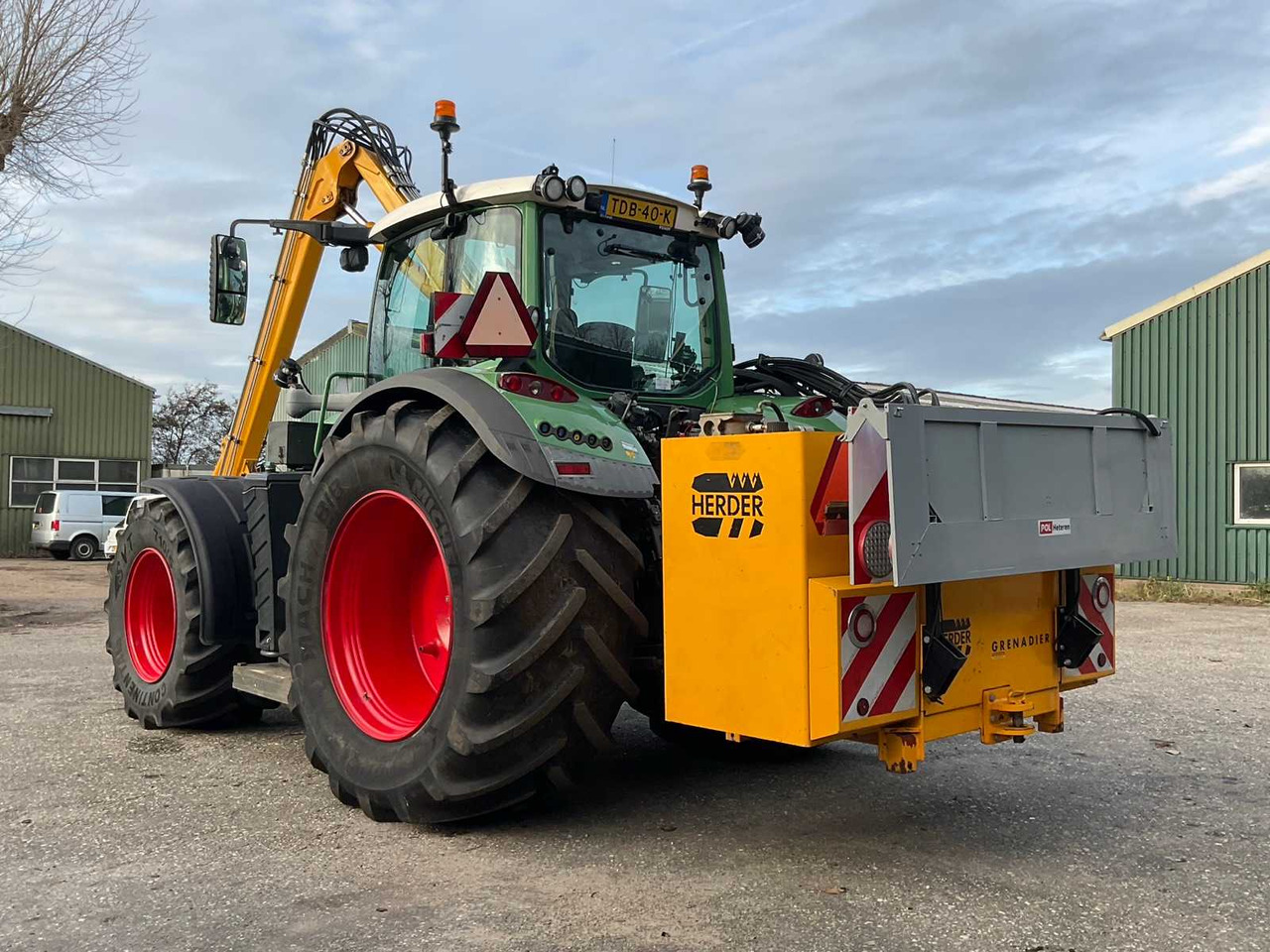 2015 FENDT 716 ALL-WHEEL DRIVE FARM TRACTOR - Farm tractor: picture 4 2015 FENDT 716 ALL-WHEEL DRIVE FARM TRACTOR - Farm tractor: picture 4