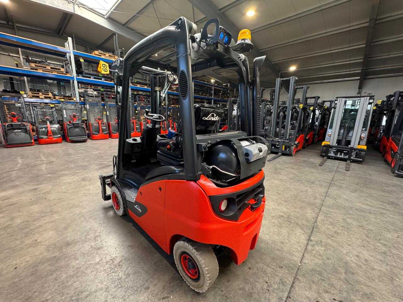 2017 SERVICE + UVV 10/2026 LINDE H16T 1,600KG 3RD + 4TH VALVE FORK ADJUSTER GAS FORKLIFT 6,710 HOURS - Forklift: picture 5 2017 SERVICE + UVV 10/2026 LINDE H16T 1,600KG 3RD + 4TH VALVE FORK ADJUSTER GAS FORKLIFT 6,710 HOURS - Forklift: picture 5