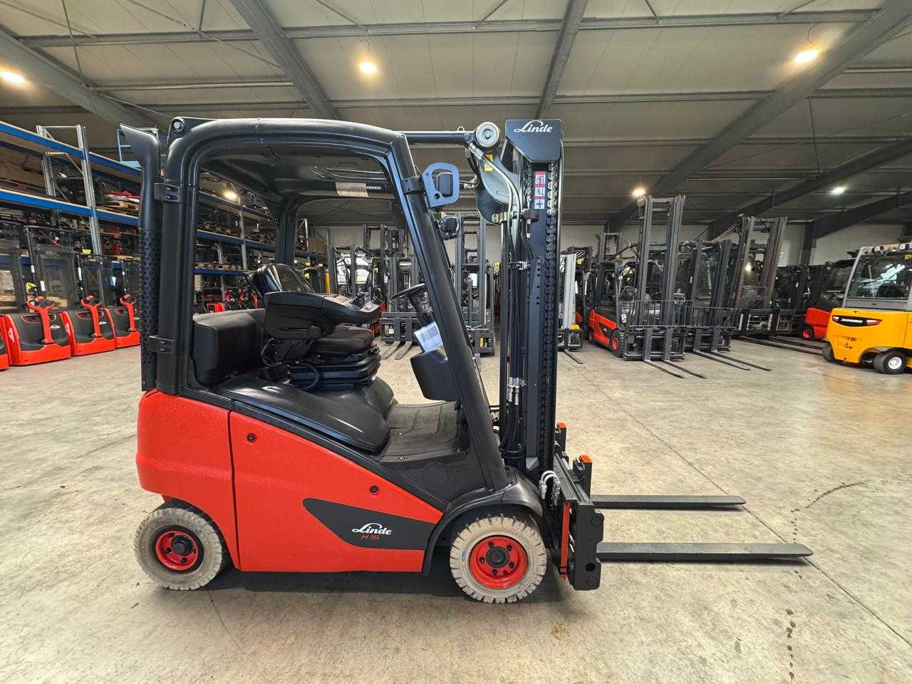 2017 SERVICE + UVV 10/2026 LINDE H16T 1,600KG 3RD + 4TH VALVE FORK ADJUSTER GAS FORKLIFT 6,710 HOURS - Forklift: picture 2 2017 SERVICE + UVV 10/2026 LINDE H16T 1,600KG 3RD + 4TH VALVE FORK ADJUSTER GAS FORKLIFT 6,710 HOURS - Forklift: picture 2