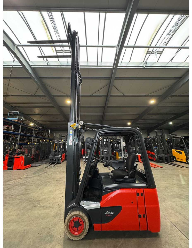 2017 SERVICE+UVV 11/2026 LINDE E16 1,600KG ELECTRIC FORKLIFT 5,866 HOURS - Forklift: picture 4 2017 SERVICE+UVV 11/2026 LINDE E16 1,600KG ELECTRIC FORKLIFT 5,866 HOURS - Forklift: picture 4
