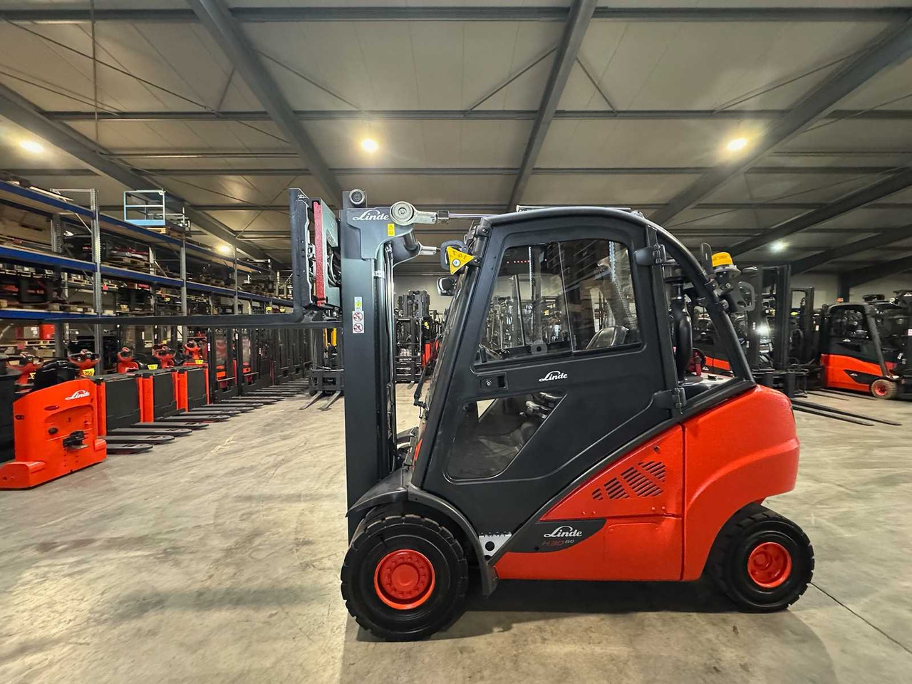 2017 SERVICE + UVV 11/2026 LINDE H30D EVO 3,000KG DUPLEX FREE LIFT 3RD + 4TH VALVE FORK ADJUSTER DIESEL FORKLIFT FORKLIFT 4,702 HOURS. - Forklift: picture 1 2017 SERVICE + UVV 11/2026 LINDE H30D EVO 3,000KG DUPLEX FREE LIFT 3RD + 4TH VALVE FORK ADJUSTER DIESEL FORKLIFT FORKLIFT 4,702 HOURS. - Forklift: picture 1