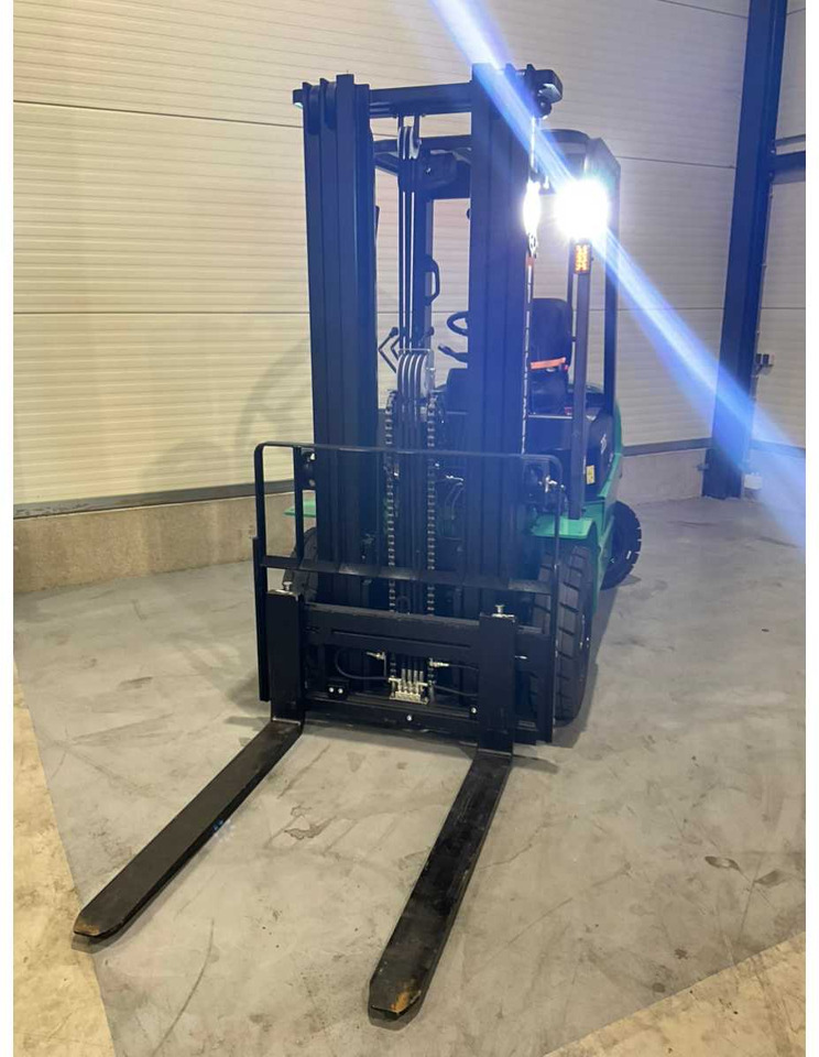 2025 EP EFXZ-251 2500KG FORKLIFT LED DISPLAY - Forklift: picture 5 2025 EP EFXZ-251 2500KG FORKLIFT LED DISPLAY - Forklift: picture 5