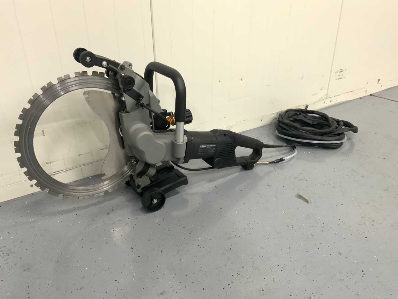 AC8400 - Concrete equipment: picture 1 AC8400 - Concrete equipment: picture 1