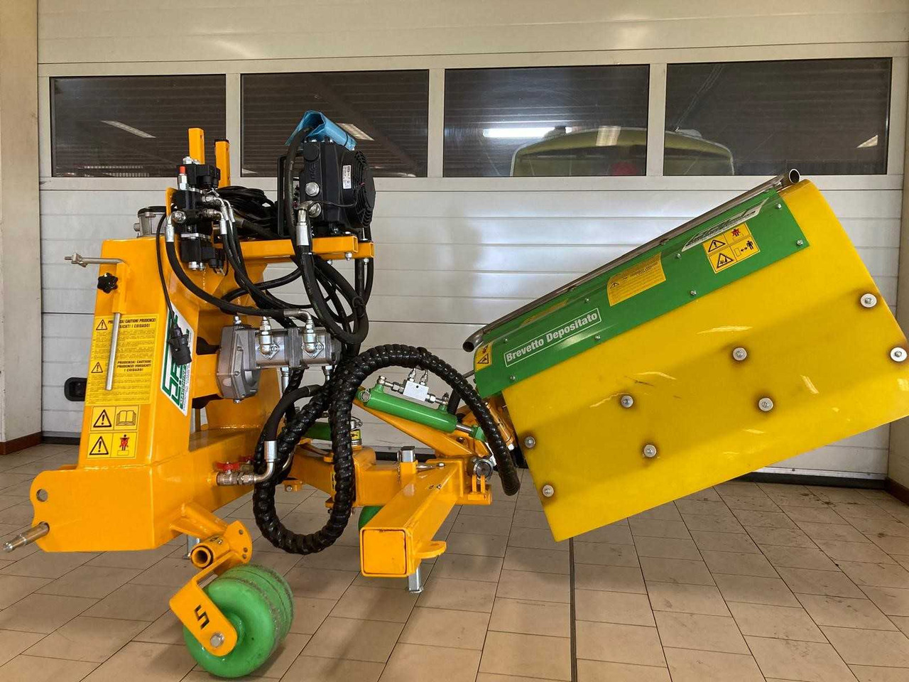 Salf BIO AGRO WEED CONTROL - Agricultural machinery: picture 1 Salf BIO AGRO WEED CONTROL - Agricultural machinery: picture 1