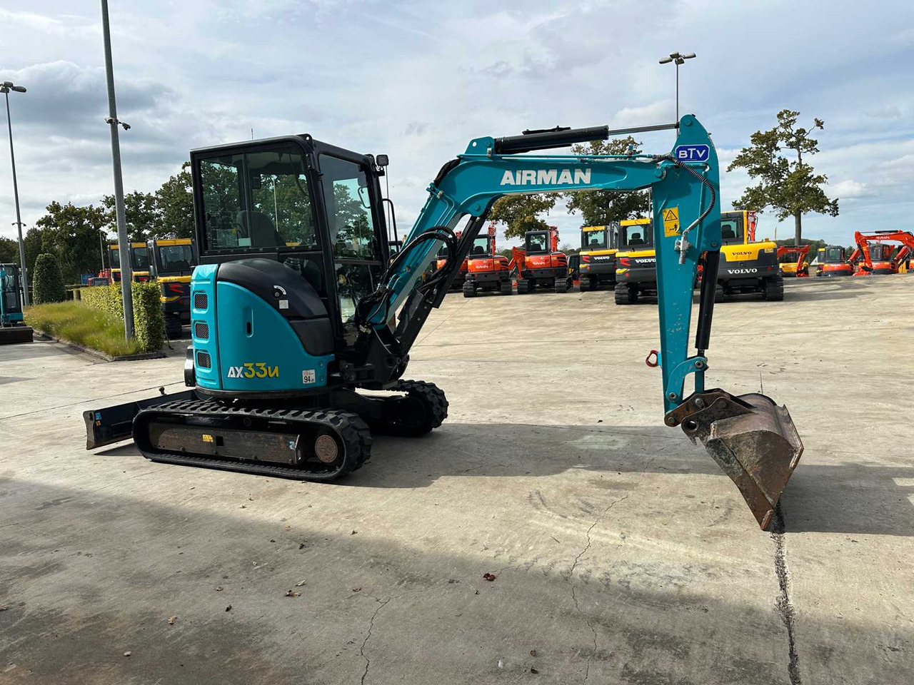 Airman AX33U-7 - Mini excavator: picture 3 Airman AX33U-7 - Mini excavator: picture 3