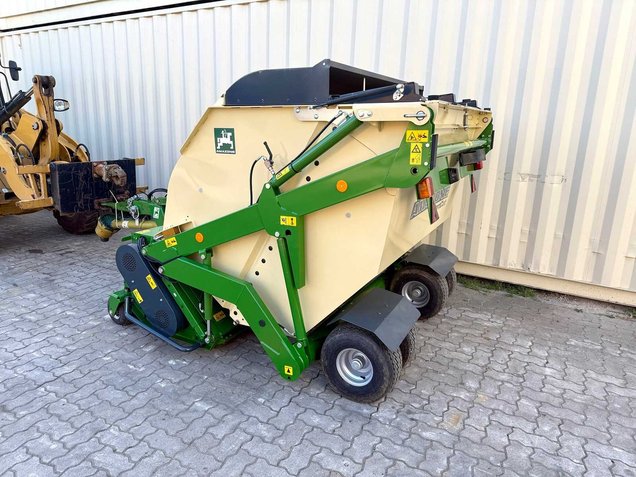 Amazone Grasshopper GHS 1800 Drive - Garden equipment: picture 3 Amazone Grasshopper GHS 1800 Drive - Garden equipment: picture 3