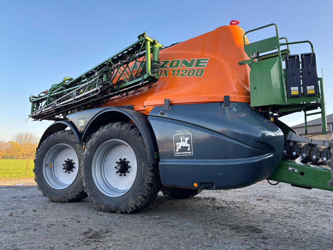Amazone UX11200 - Sprayer: picture 1 Amazone UX11200 - Sprayer: picture 1