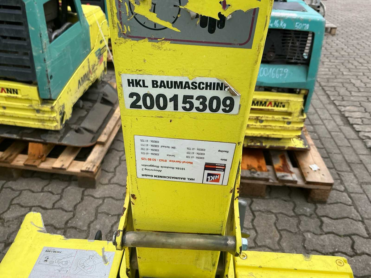 Vibratory plate Ammann APH 6530: picture 11