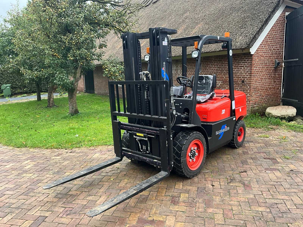 EASY-GOING - 3 TON - DIESEL - TRIPLE - FORKLIFT - 2025 - Forklift: picture 1 EASY-GOING - 3 TON - DIESEL - TRIPLE - FORKLIFT - 2025 - Forklift: picture 1