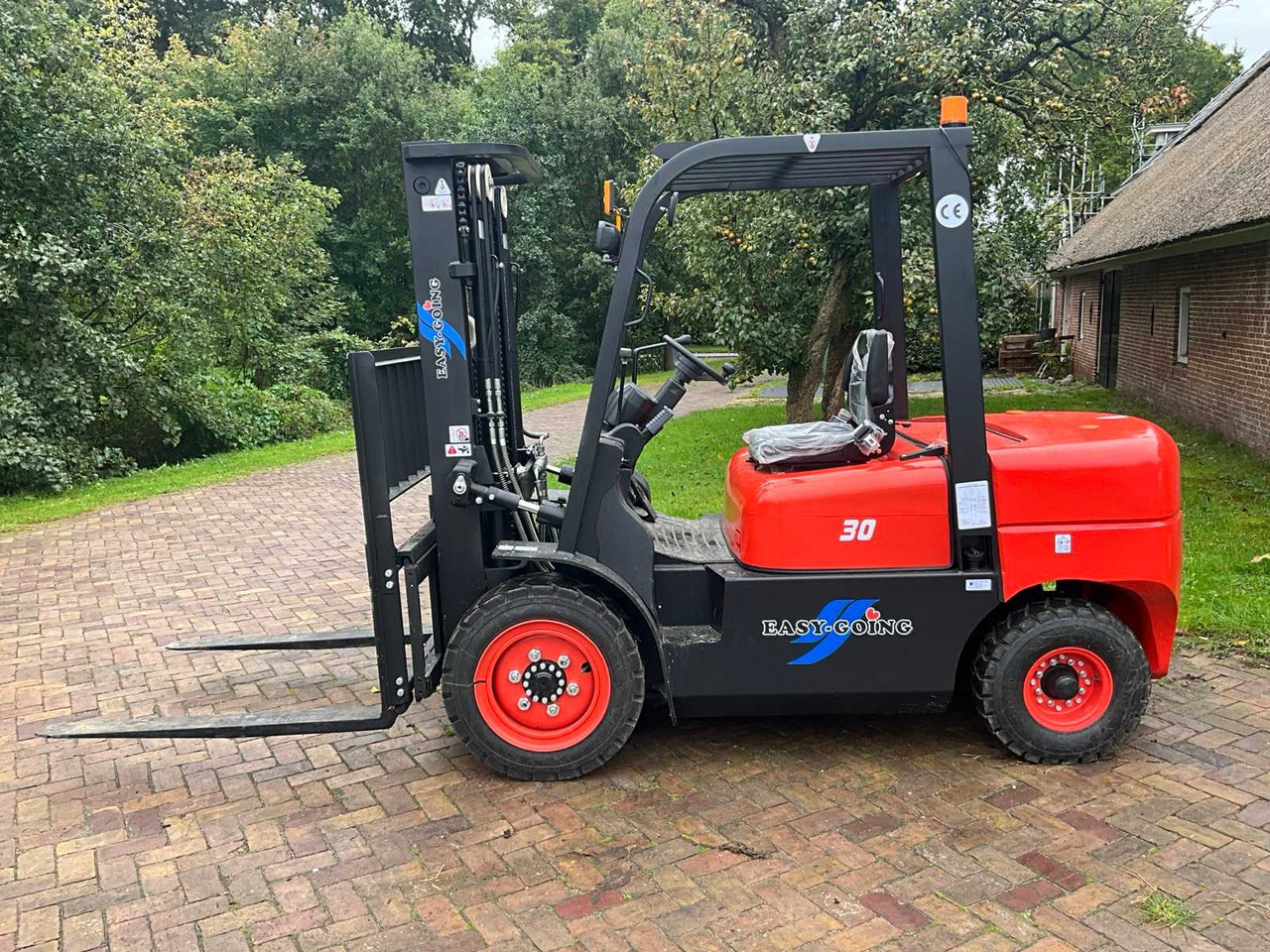 EASY-GOING - 3 TON - DIESEL - TRIPLE - FORKLIFT - 2025 - Forklift: picture 5 EASY-GOING - 3 TON - DIESEL - TRIPLE - FORKLIFT - 2025 - Forklift: picture 5