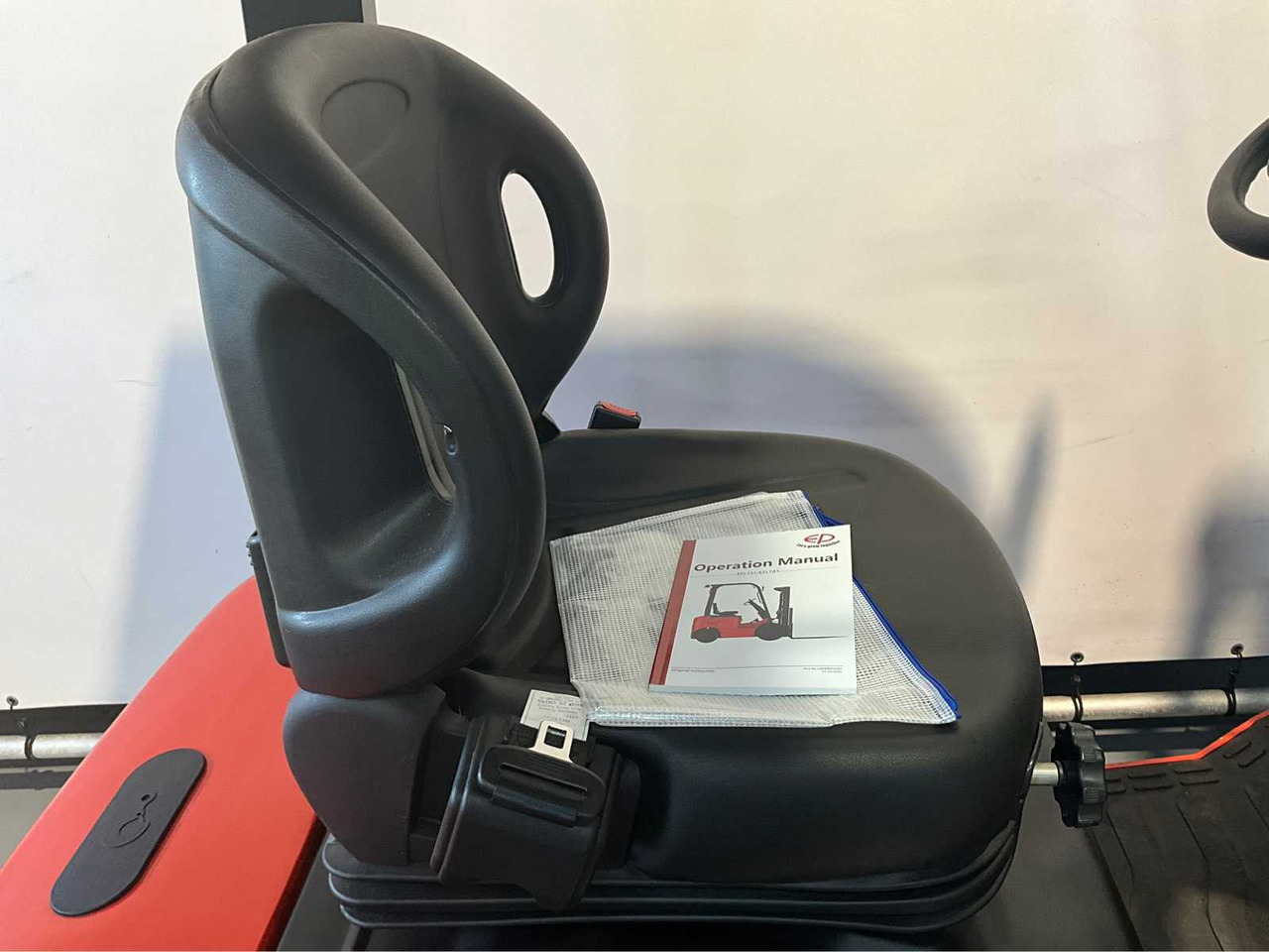 Forklift EP - EFL 181 - 4.8 METER TRIPLEX, LI-ION, FREE-LIFT, SIDE-SHIFT - FORKLIFT: picture 22