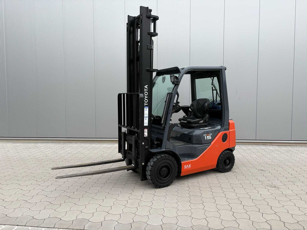 FORKLIFT TOYOTA 02-8FGF15 - Forklift: picture 1 FORKLIFT TOYOTA 02-8FGF15 - Forklift: picture 1
