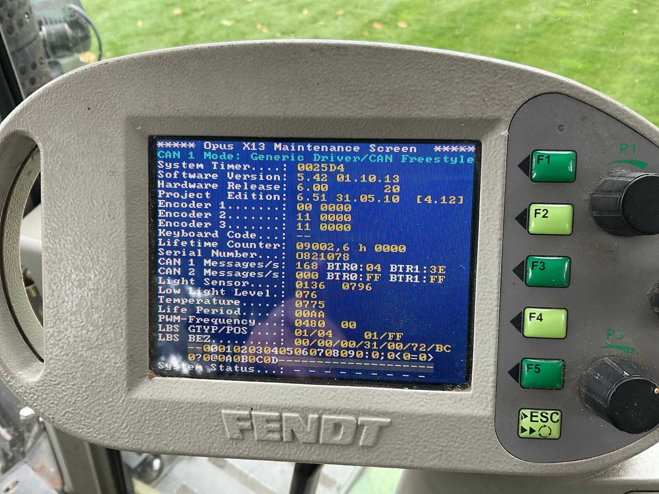 Farm tractor Fendt 412 Vario TMS: picture 36 Farm tractor Fendt 412 Vario TMS: picture 36