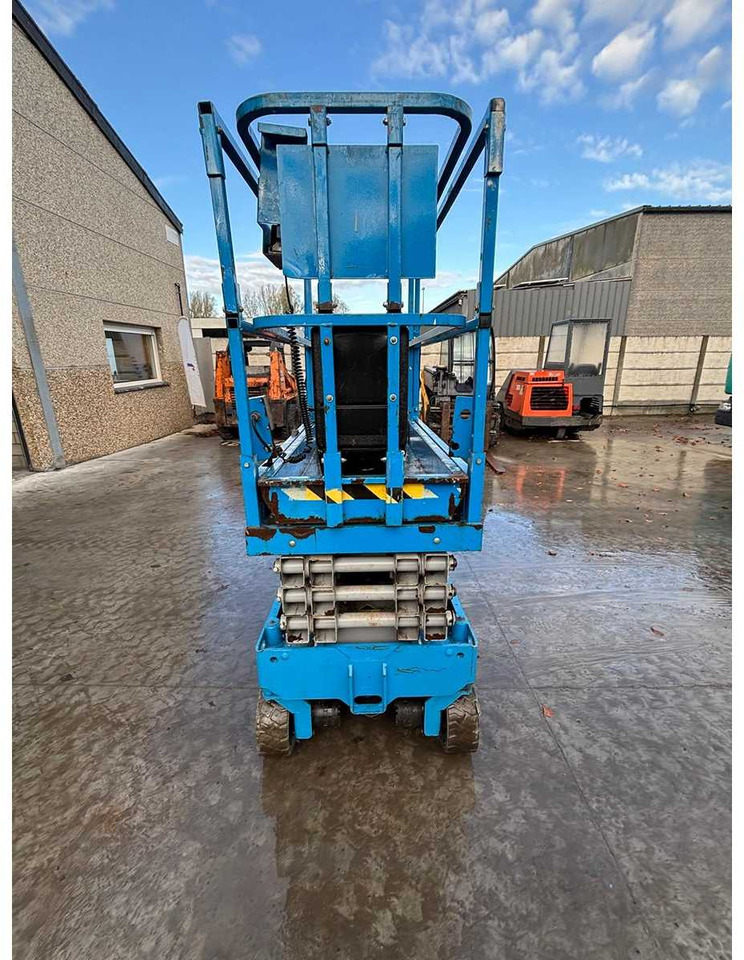 GENIE - 1997 - GS-1932 - AERIAL PLATFORM - Aerial platform: picture 2 GENIE - 1997 - GS-1932 - AERIAL PLATFORM - Aerial platform: picture 2