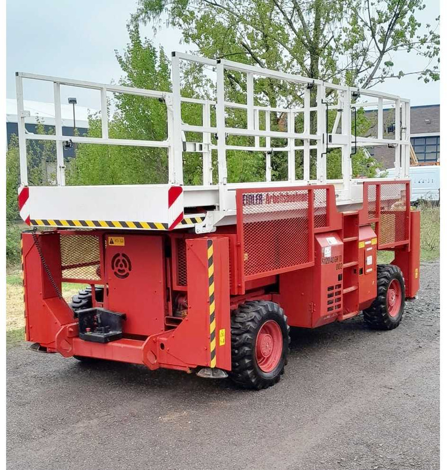 Genie GENIE - GS 3384 - AERIAL WORK PLATFORMS (NO. 28133) - 2007 - Aerial platform: picture 4 Genie GENIE - GS 3384 - AERIAL WORK PLATFORMS (NO. 28133) - 2007 - Aerial platform: picture 4