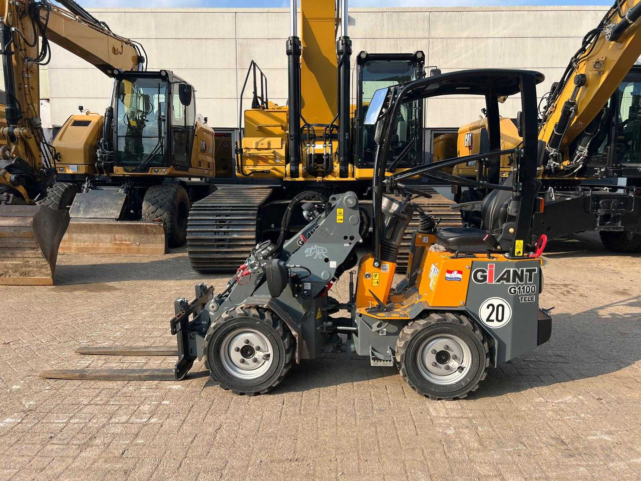 Giant G1100 Tele - Wheel loader: picture 1 Giant G1100 Tele - Wheel loader: picture 1