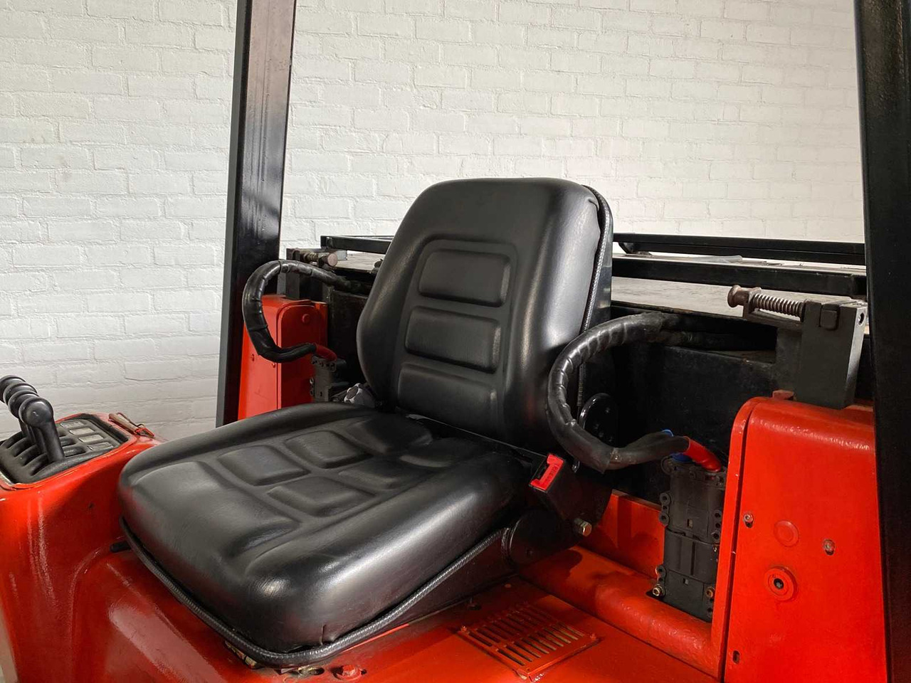 Forklift HOIST - E10 ELECTRIC - 10.000KG LIFTING CAPACITY, FORK POSITIONER - FORKLIFT: picture 6 Forklift HOIST - E10 ELECTRIC - 10.000KG LIFTING CAPACITY, FORK POSITIONER - FORKLIFT: picture 6