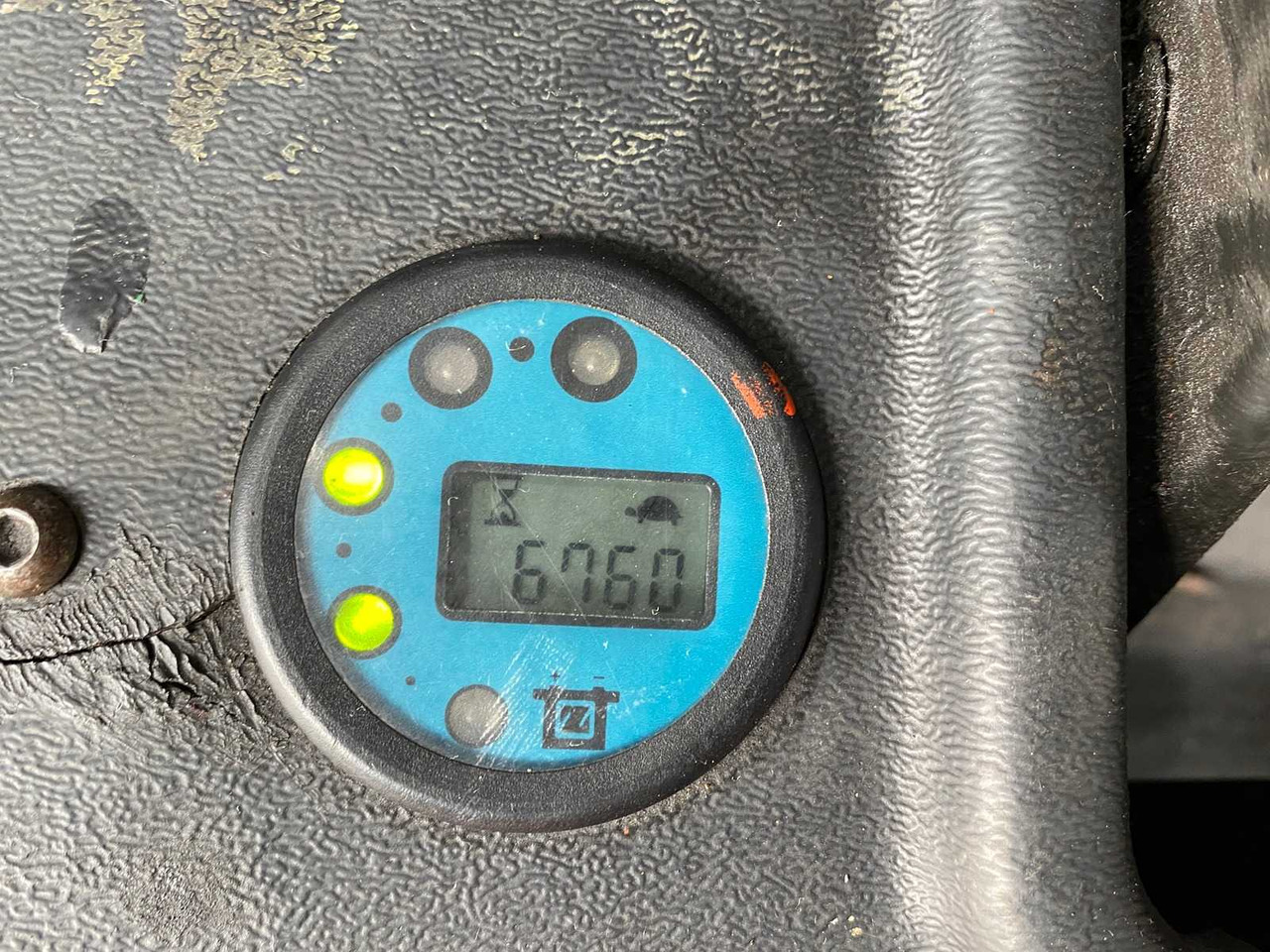 Forklift HOIST - E10 ELECTRIC - 10.000KG LIFTING CAPACITY, FORK POSITIONER - FORKLIFT: picture 10 Forklift HOIST - E10 ELECTRIC - 10.000KG LIFTING CAPACITY, FORK POSITIONER - FORKLIFT: picture 10