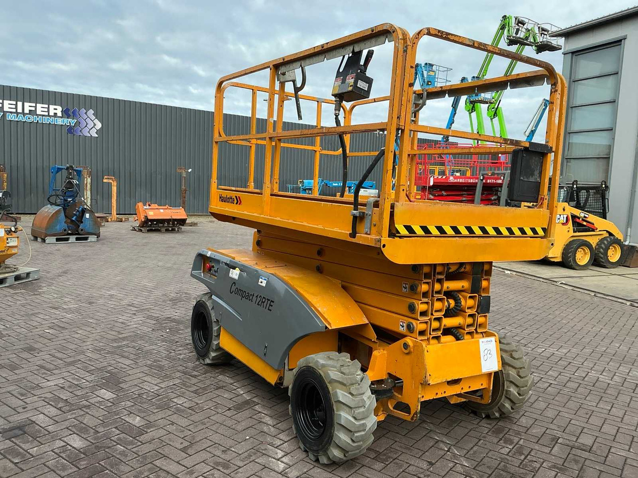 Haulotte Compact 12 - Aerial platform: picture 3 Haulotte Compact 12 - Aerial platform: picture 3