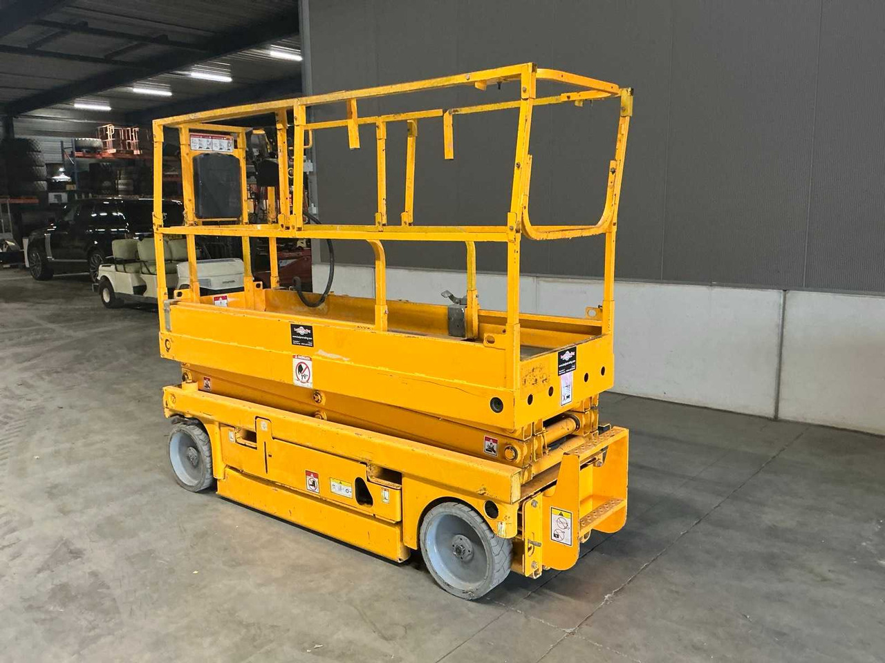 Haulotte Compact 8 - Aerial platform: picture 3 Haulotte Compact 8 - Aerial platform: picture 3