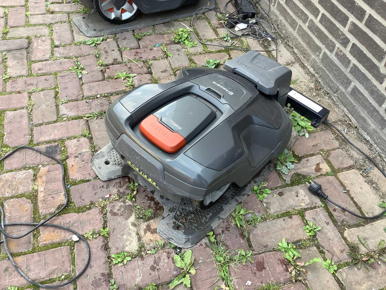 Husqvarna 310 - Garden mower: picture 1 Husqvarna 310 - Garden mower: picture 1