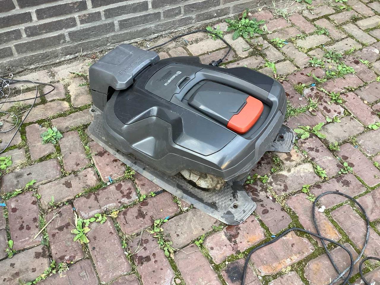 Husqvarna 310 - Garden mower: picture 3 Husqvarna 310 - Garden mower: picture 3