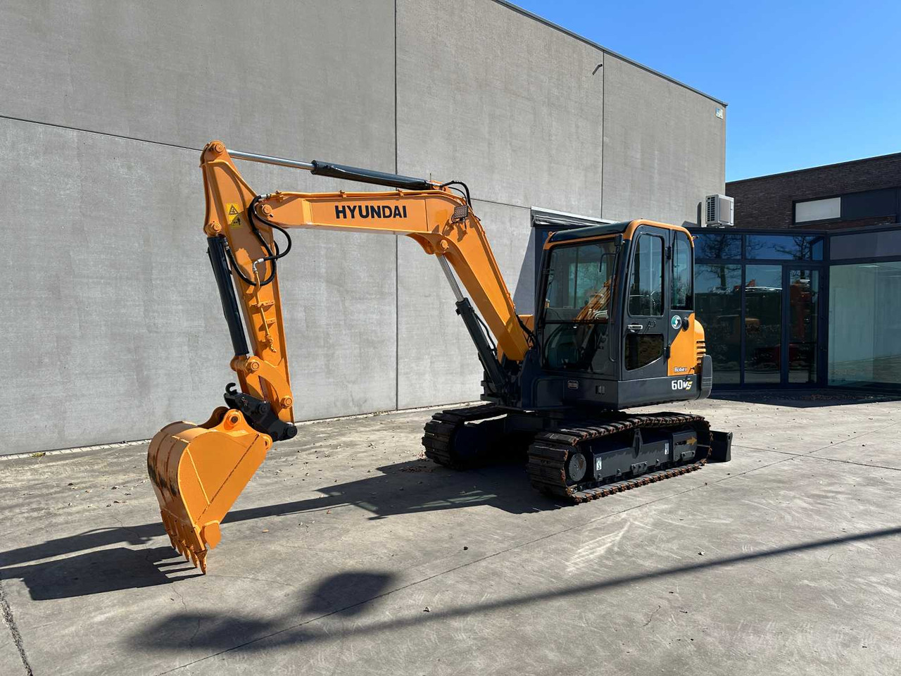 Hyundai R60VS - Crawler excavator: picture 1 Hyundai R60VS - Crawler excavator: picture 1