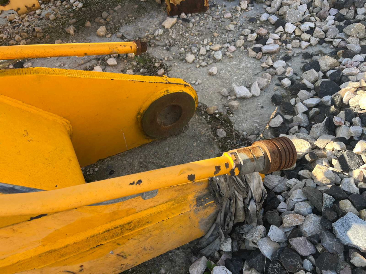 JCB EXCAVATOR BOOM - Excavator: picture 2 JCB EXCAVATOR BOOM - Excavator: picture 2