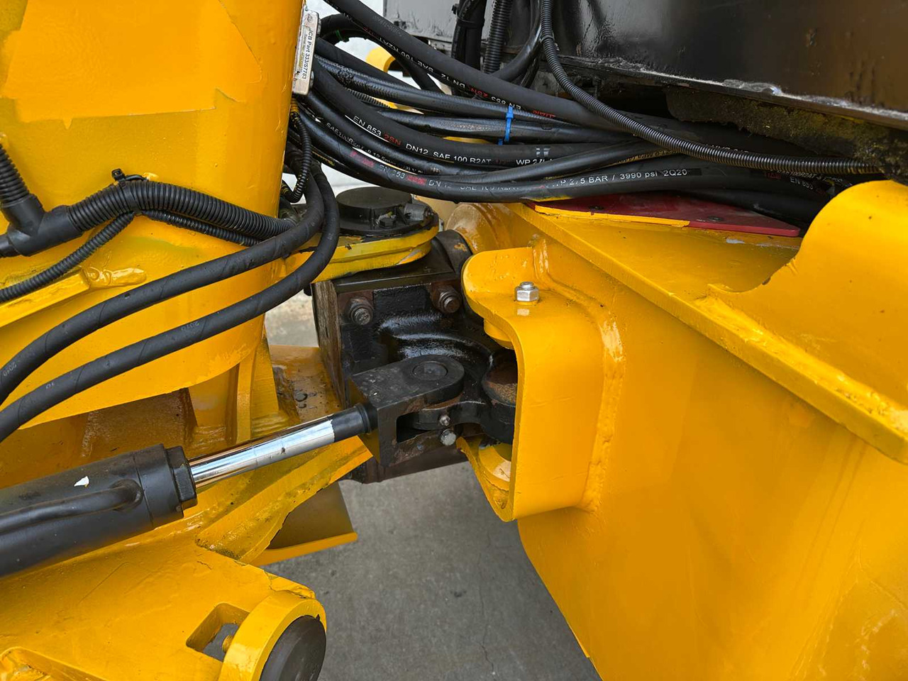 Wheel loader JCB TM310S: picture 22