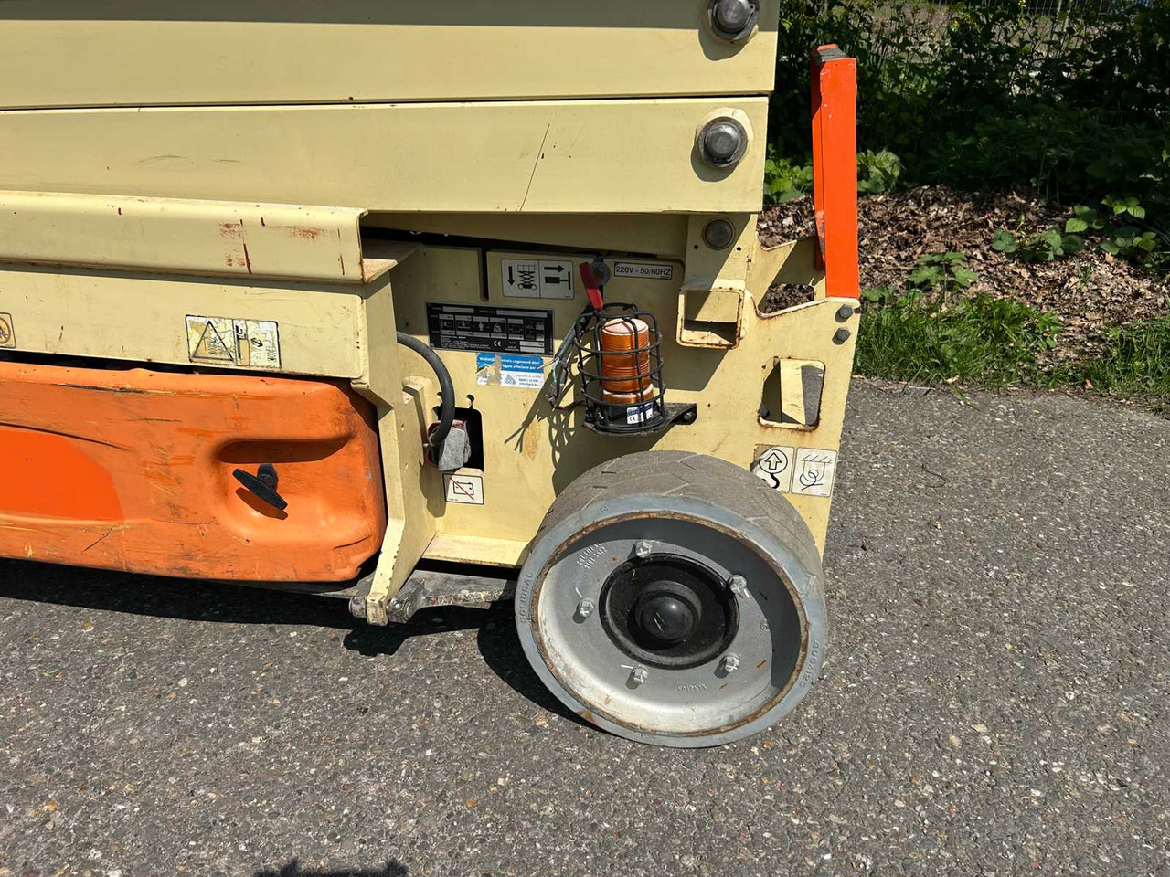 JLG 2032 ES - Aerial platform: picture 2 JLG 2032 ES - Aerial platform: picture 2