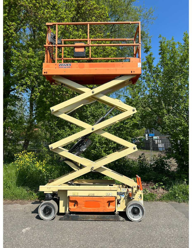 JLG 2032 ES - Aerial platform: picture 5 JLG 2032 ES - Aerial platform: picture 5