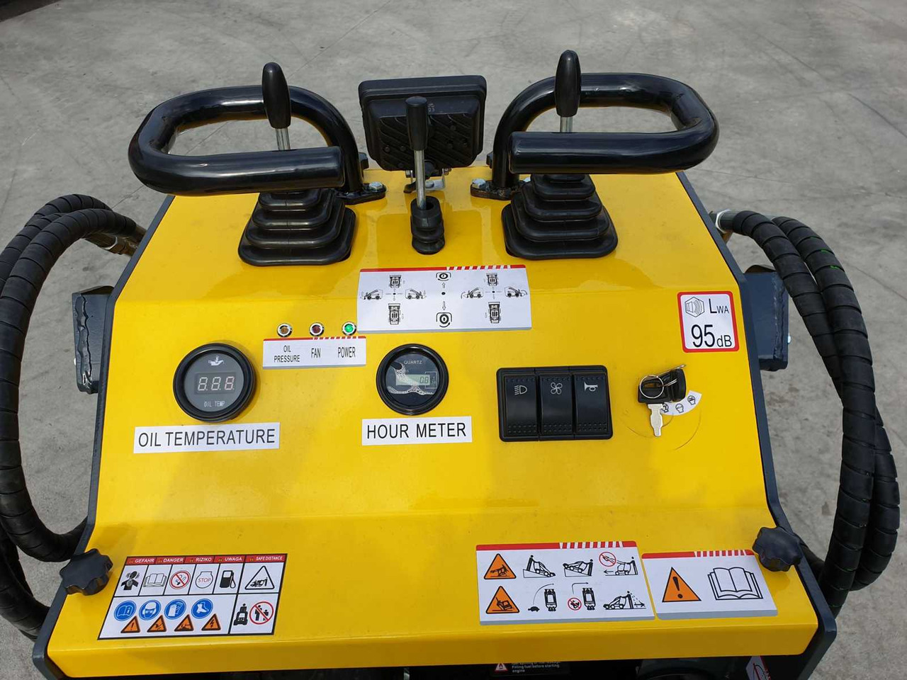 Wheel loader JPC HT360 MINI TRACK LOADER: picture 15